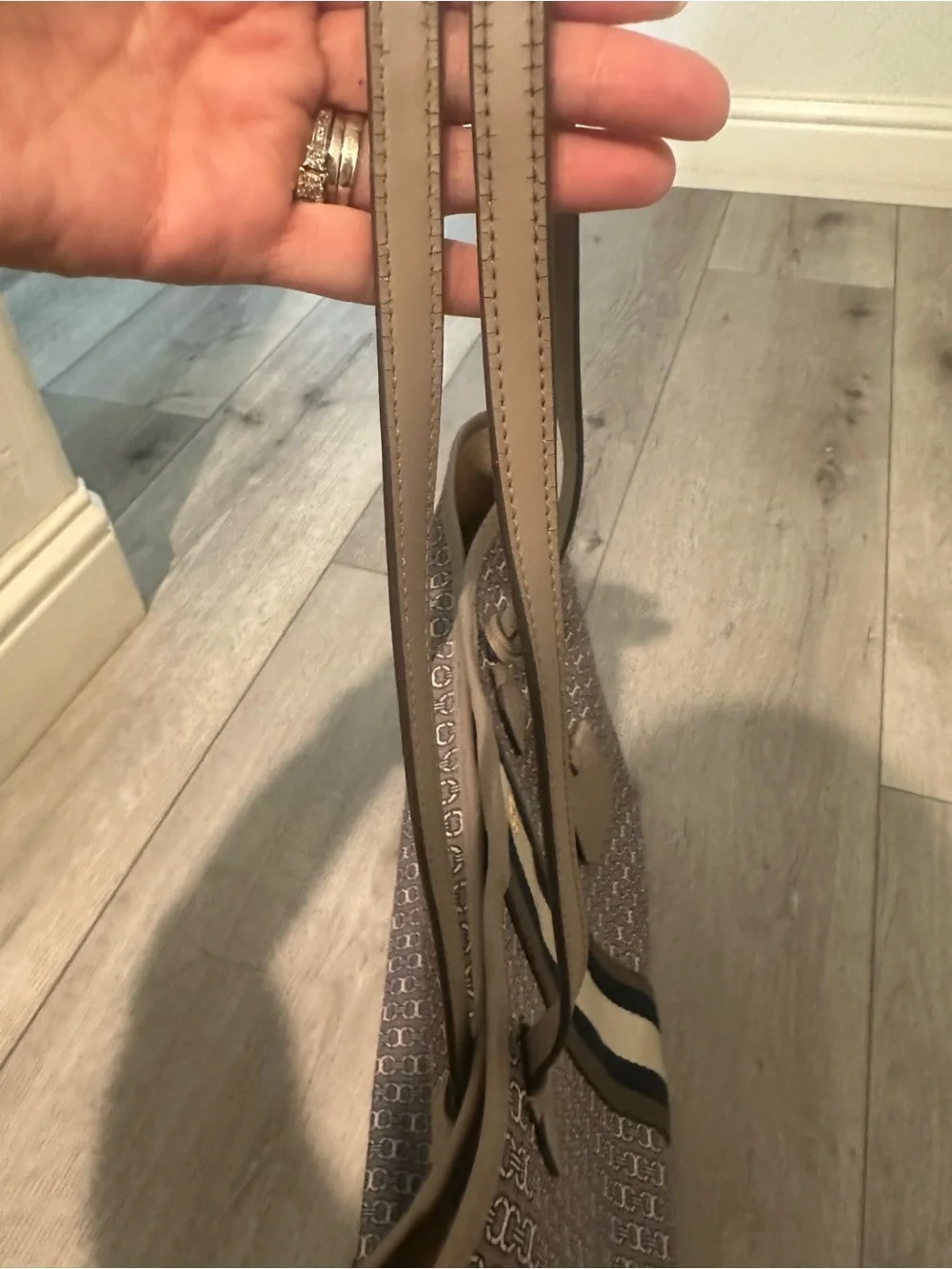 Tory Burch Gemini Link Canvas Tote Bag Gray/Taupe Stripe Shoulder Bag